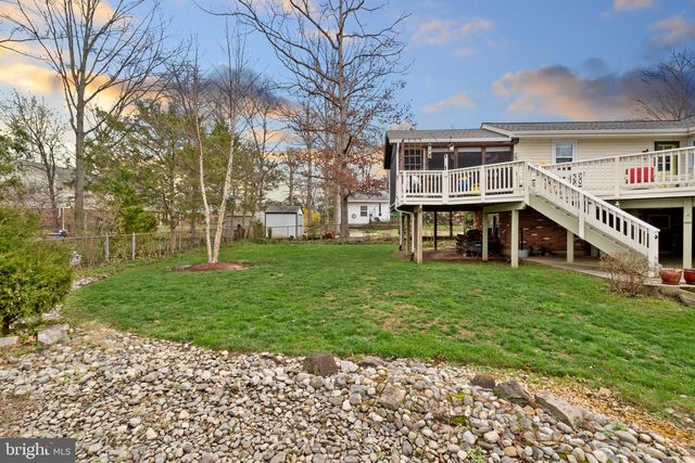 15014 TARLETON DR, Centreville, VA 20120