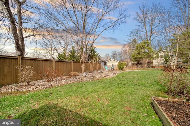 15014 TARLETON DR, Centreville, VA 20120