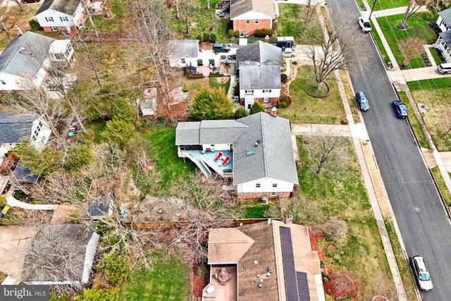 15014 TARLETON DR, Centreville, VA 20120