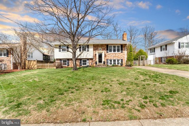 15014 TARLETON DR, Centreville, VA 20120