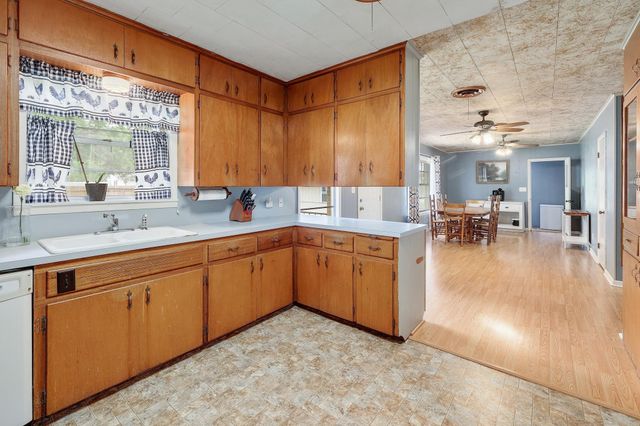 302 Vernon ST, Thrall, TX 76578