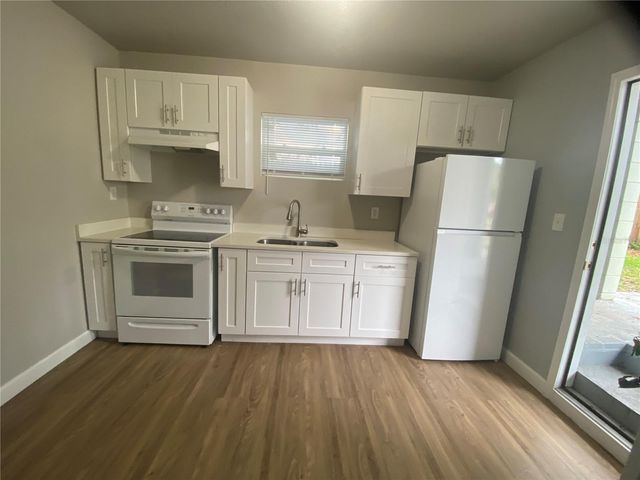 962 19 AVENUE S C, St Petersburg, FL 33705