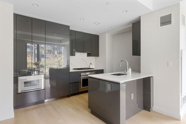 135 Seaport Blvd 611, Boston, MA 02210