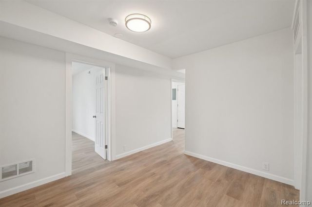 8619 Lozier Avenue, Warren, MI 48089