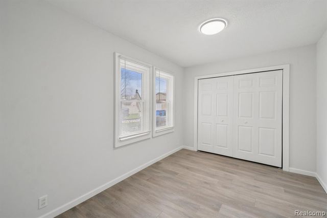 8619 Lozier Avenue, Warren, MI 48089