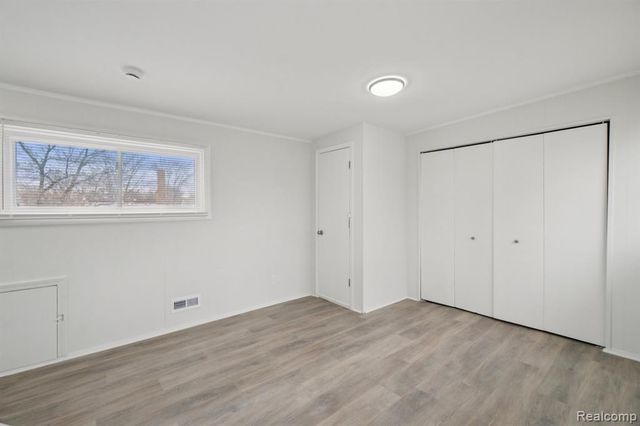 8619 Lozier Avenue, Warren, MI 48089