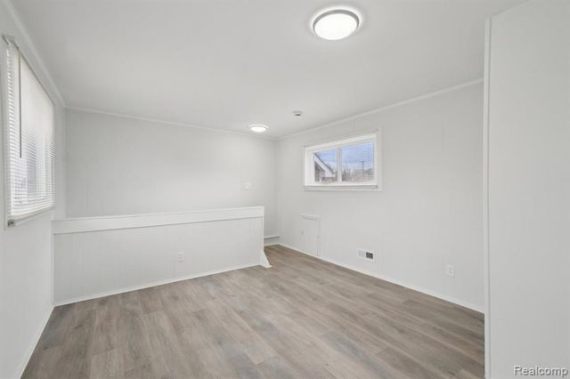 8619 Lozier Avenue, Warren, MI 48089