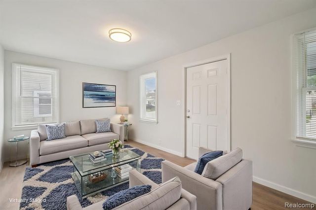 8619 Lozier Avenue, Warren, MI 48089