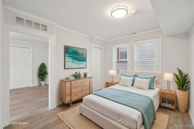 8619 Lozier Avenue, Warren, MI 48089