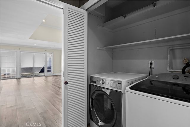 2424 University Dr, Newport Beach, CA 92660