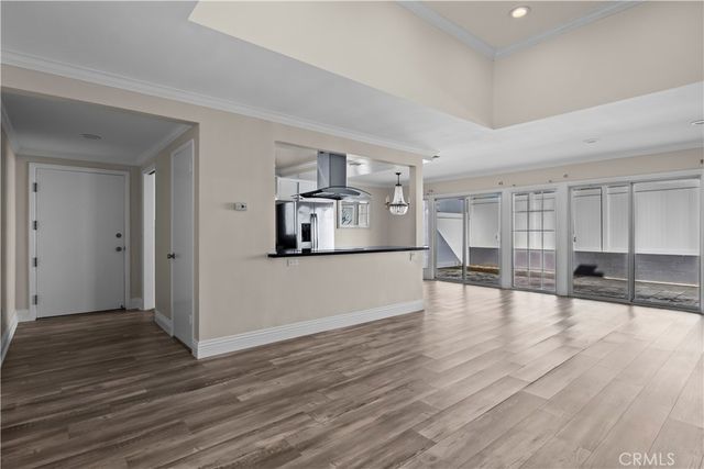 2424 University Dr, Newport Beach, CA 92660