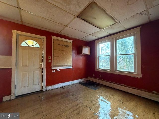 5502 GIST AVE, Baltimore, MD 21215