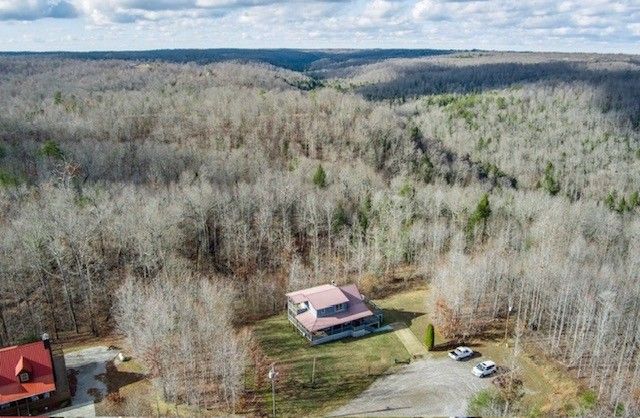 50145 Buckeye Ln, Crawford, TN 38554