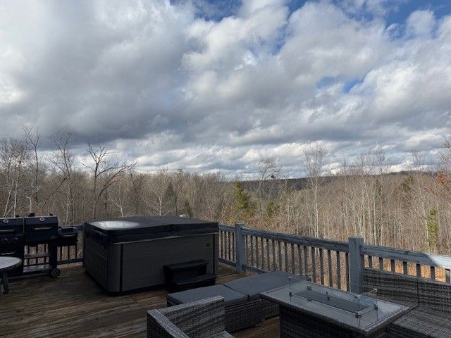 50145 Buckeye Ln, Crawford, TN 38554
