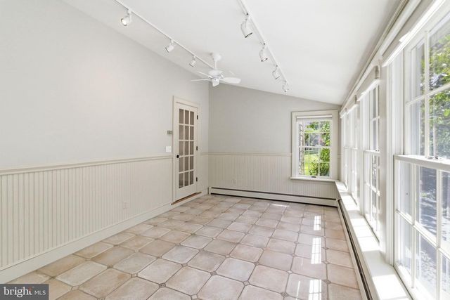 57 LINCOLN AVE, Lambertville, NJ 08530