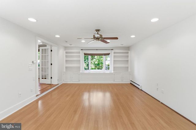 57 LINCOLN AVE, Lambertville, NJ 08530