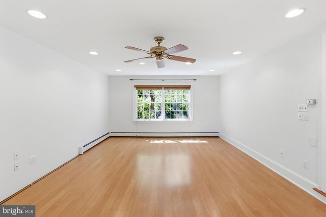 57 LINCOLN AVE, Lambertville, NJ 08530