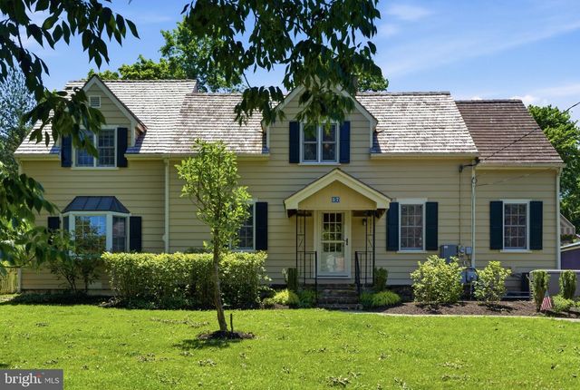 57 LINCOLN AVE, Lambertville, NJ 08530