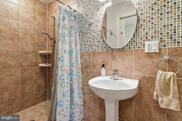 57 LINCOLN AVE, Lambertville, NJ 08530
