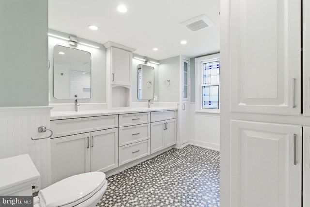57 LINCOLN AVE, Lambertville, NJ 08530