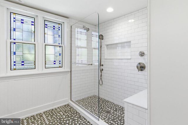 57 LINCOLN AVE, Lambertville, NJ 08530