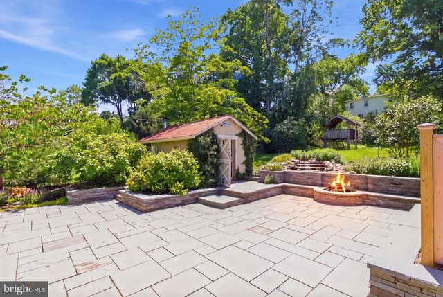 57 LINCOLN AVE, Lambertville, NJ 08530