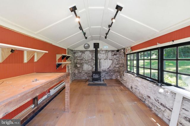 57 LINCOLN AVE, Lambertville, NJ 08530