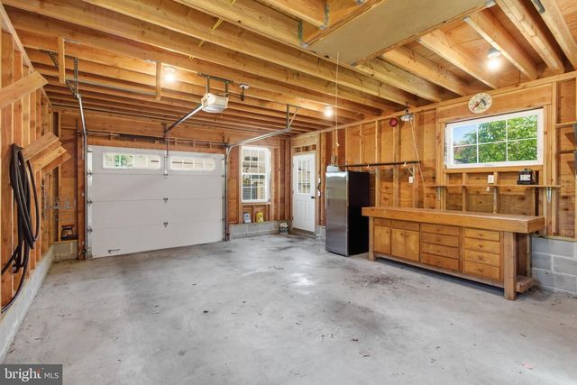 57 LINCOLN AVE, Lambertville, NJ 08530