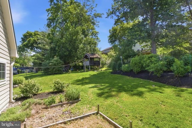57 LINCOLN AVE, Lambertville, NJ 08530