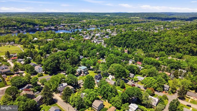 57 LINCOLN AVE, Lambertville, NJ 08530