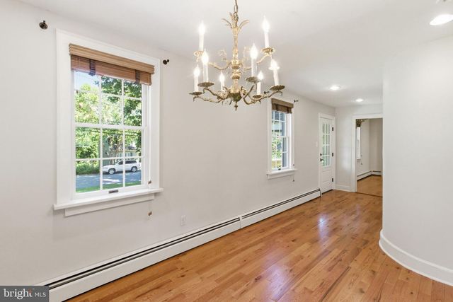 57 LINCOLN AVE, Lambertville, NJ 08530