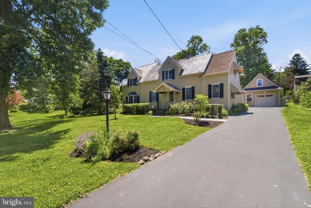 57 LINCOLN AVE, Lambertville, NJ 08530