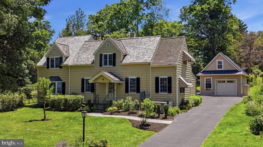 57 LINCOLN AVE, Lambertville, NJ 08530
