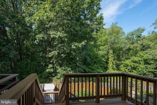 5714 EVERGREEN KNOLL CT, Alexandria, VA 22303
