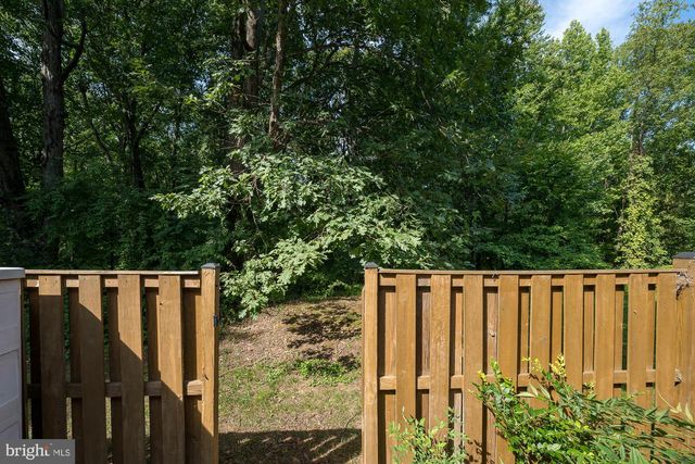 5714 EVERGREEN KNOLL CT, Alexandria, VA 22303