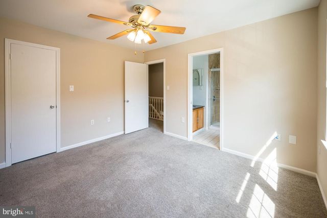 5714 EVERGREEN KNOLL CT, Alexandria, VA 22303
