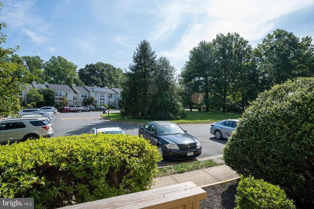 5714 EVERGREEN KNOLL CT, Alexandria, VA 22303
