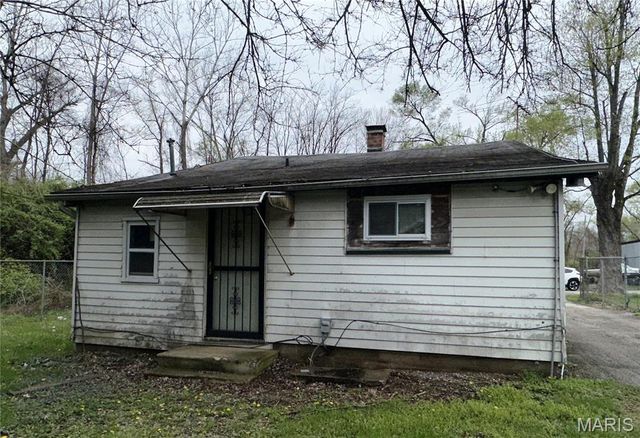 462 N 83rd Street, East St Louis, IL 62203