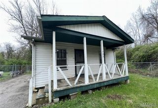 462 N 83rd Street, East St Louis, IL 62203