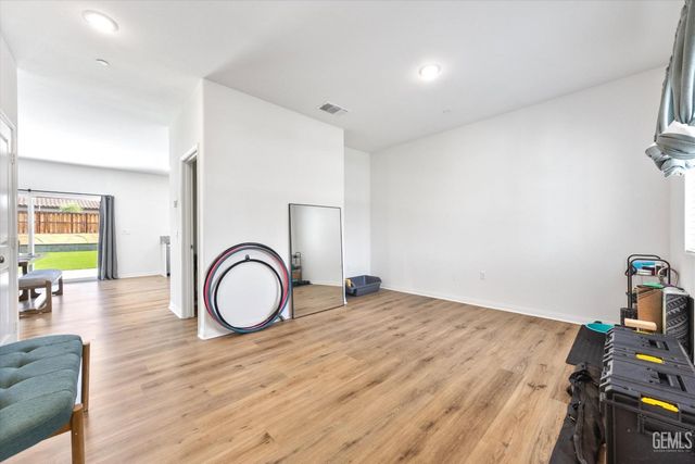 10806 Monte Video Place, Bakersfield, CA 93306