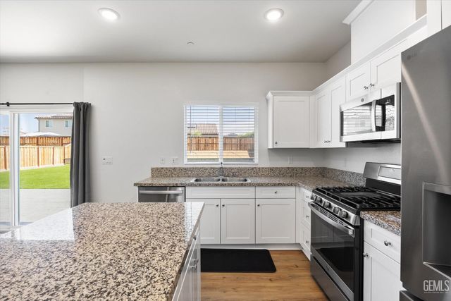 10806 Monte Video Place, Bakersfield, CA 93306