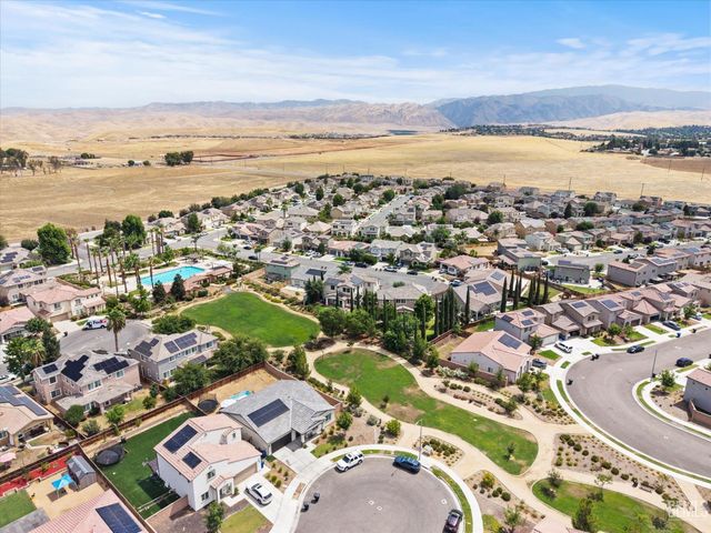 10806 Monte Video Place, Bakersfield, CA 93306