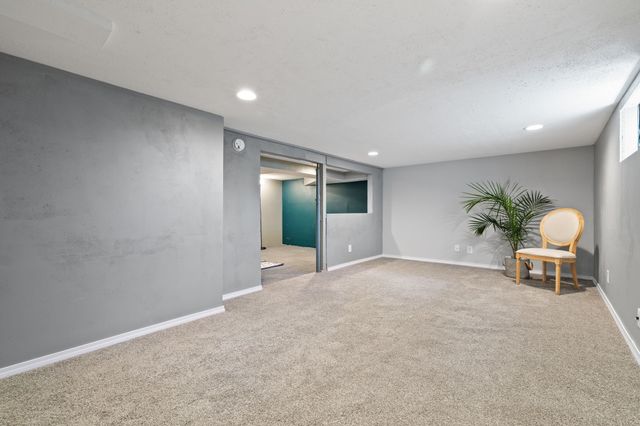 400 2nd Avenue SW, Altoona, IA 50009