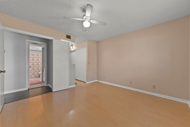 6500 Chasewood Drive A, Jupiter, FL 33458