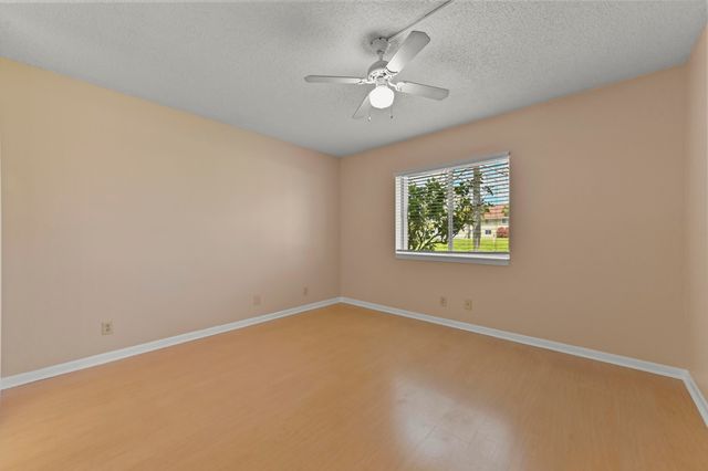 6500 Chasewood Drive A, Jupiter, FL 33458