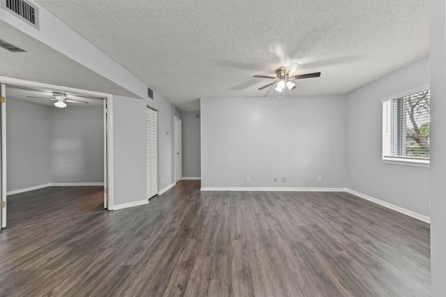 6500 Chasewood Drive A, Jupiter, FL 33458