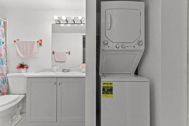 6500 Chasewood Drive A, Jupiter, FL 33458