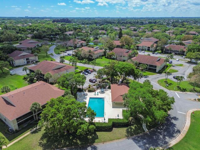 6500 Chasewood Drive A, Jupiter, FL 33458