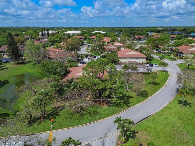 6500 Chasewood Drive A, Jupiter, FL 33458