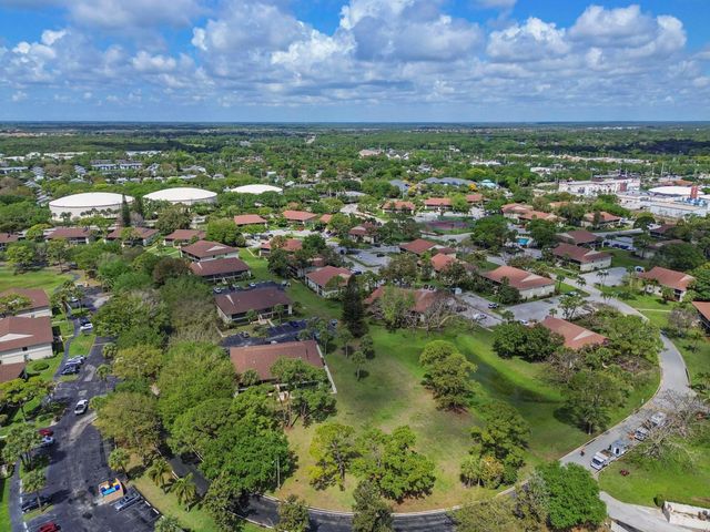 6500 Chasewood Drive A, Jupiter, FL 33458